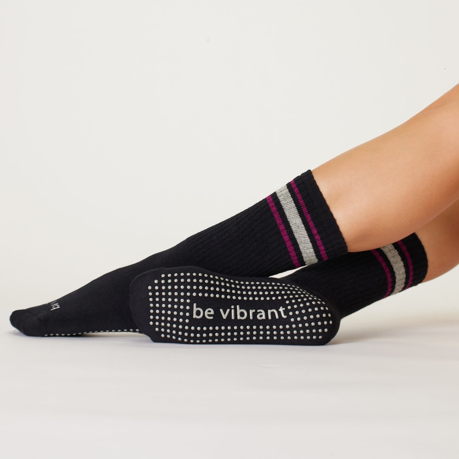 Crew Be Vibrant Grip Socks (Black/Acai)