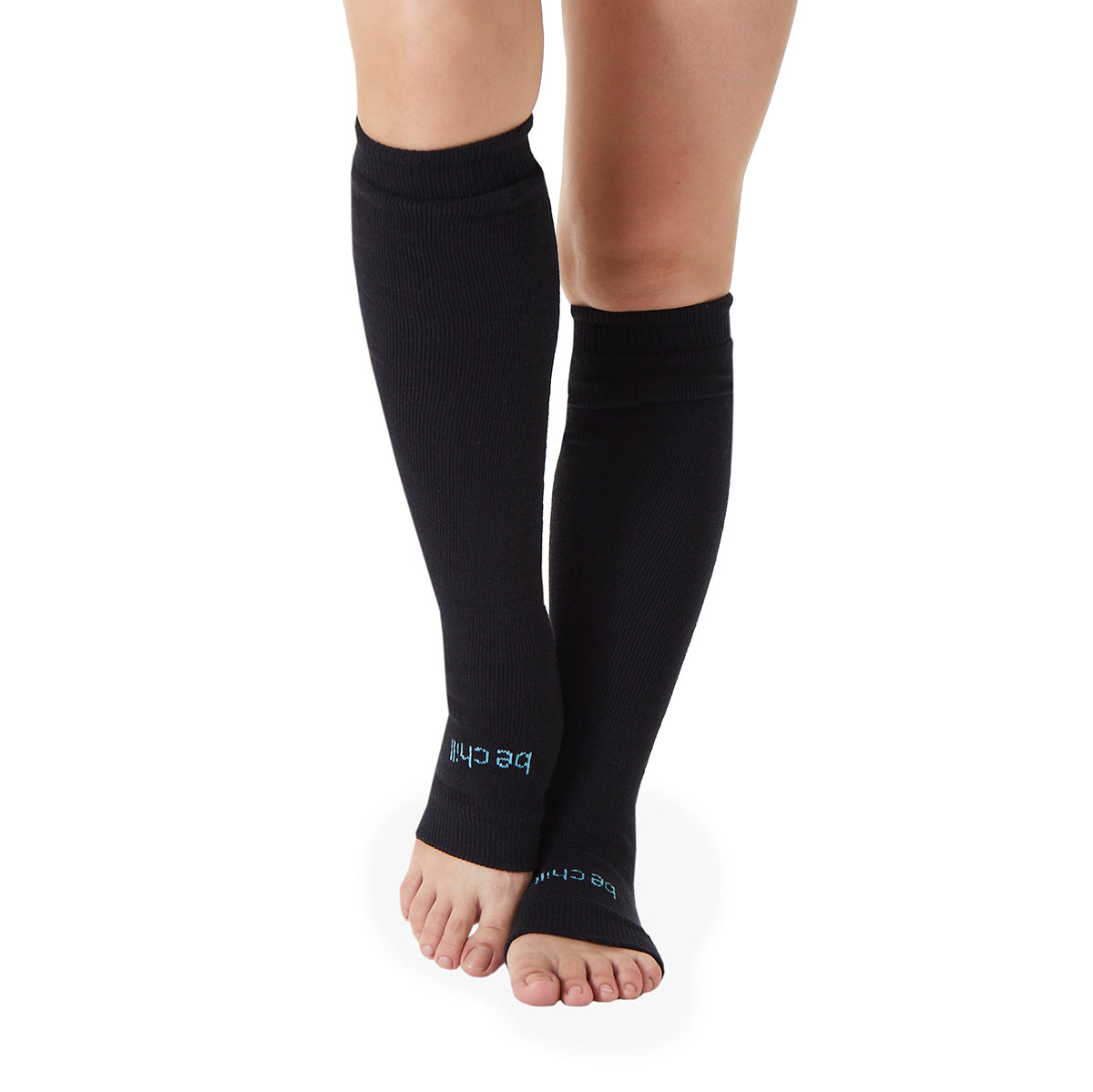 be chill grip leg warmers black/aqua, sticky be socks, best grip socks, best grippy socks, best yoga socks, best pilates socks