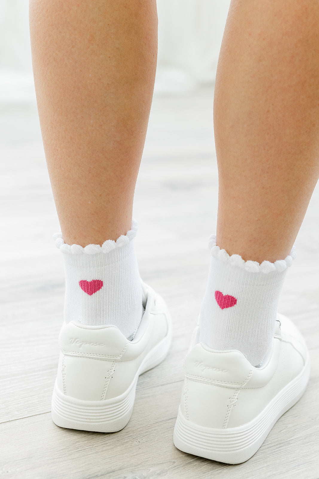 Short Crew Be Love Grip Socks (White/Heart)