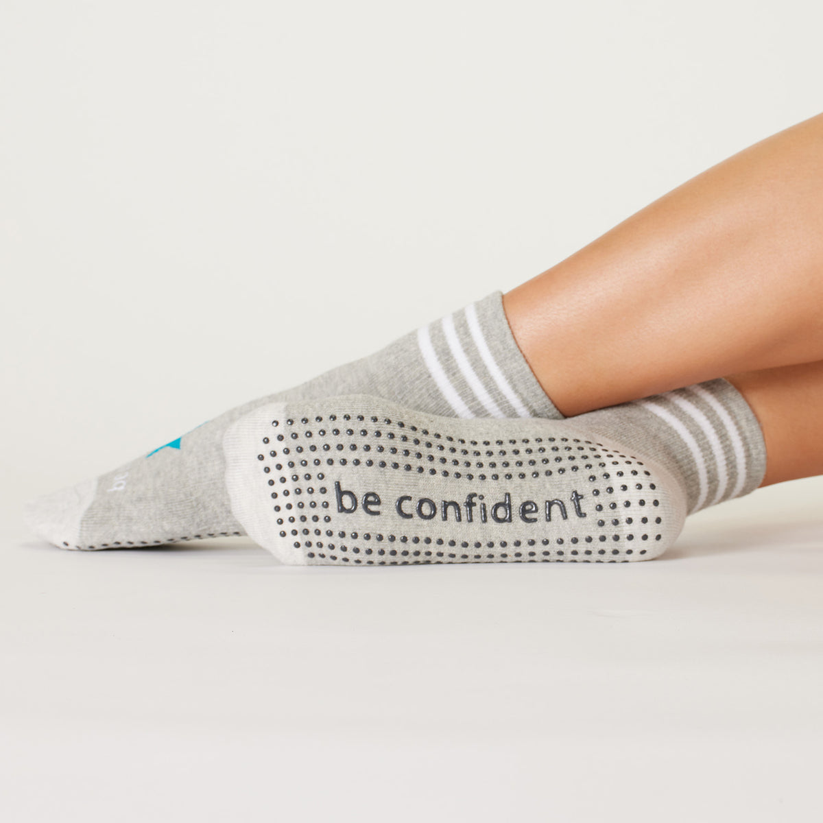 Short Crew Be Confident Grip Socks (Heather/Star)