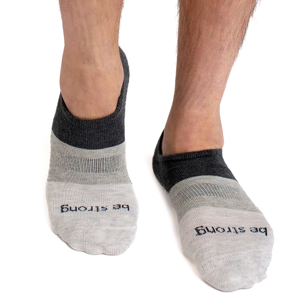 **No Show** Men's Be Strong Grip Socks (Ace)