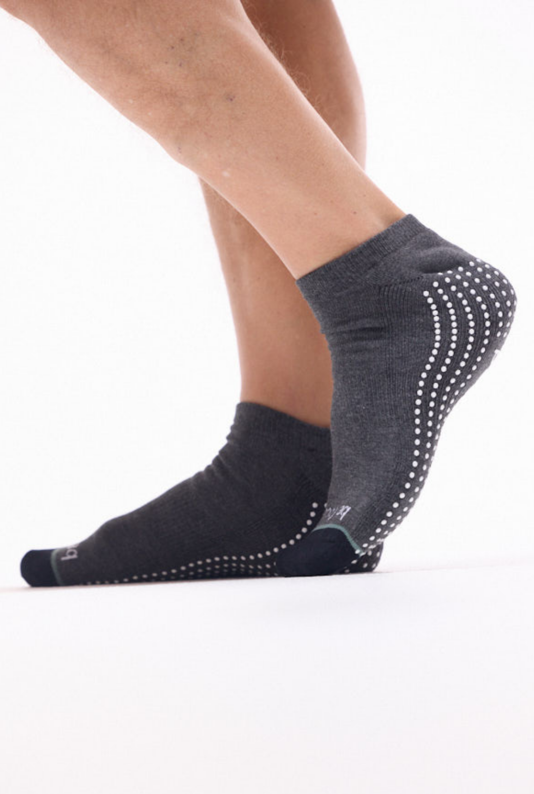 Mens Be Focused *13-17* Grip Socks (Loch)