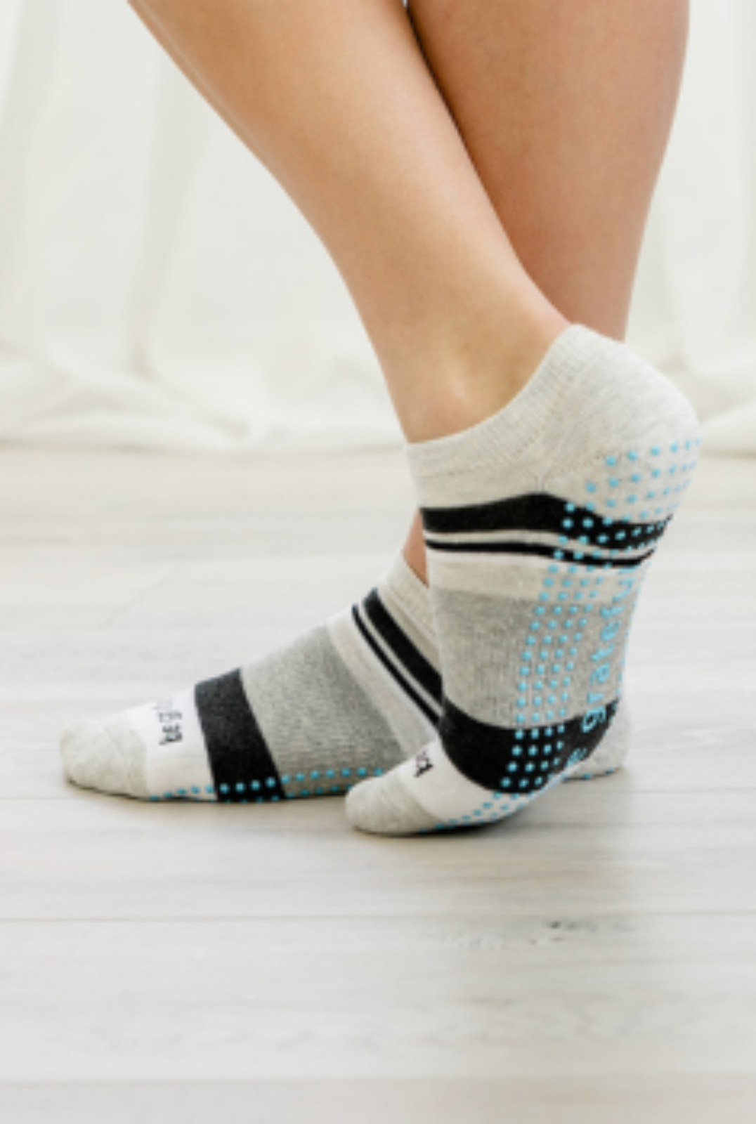 Be Grateful Taos Grip Socks (Luminous)