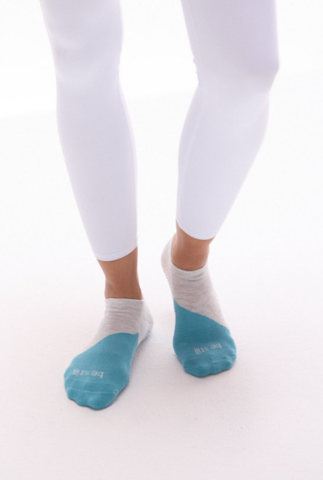 Be Still Eden Grip Socks (Mist)