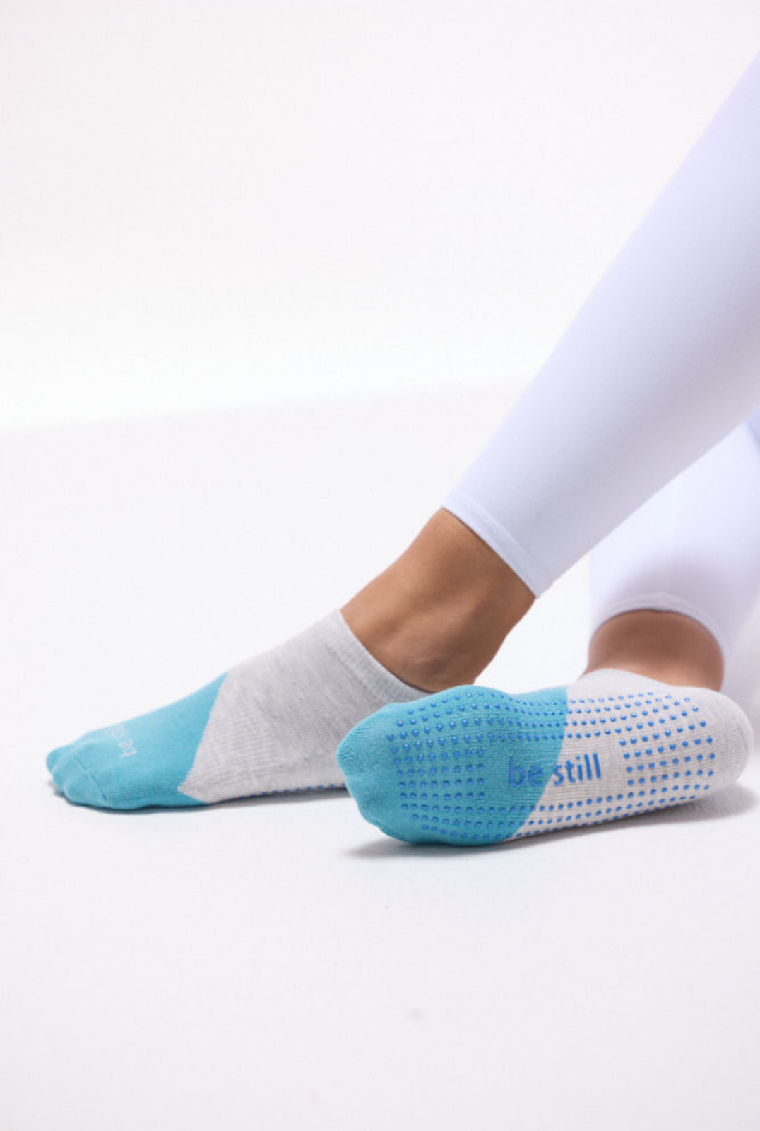 Be Still Eden Grip Socks (Mist)