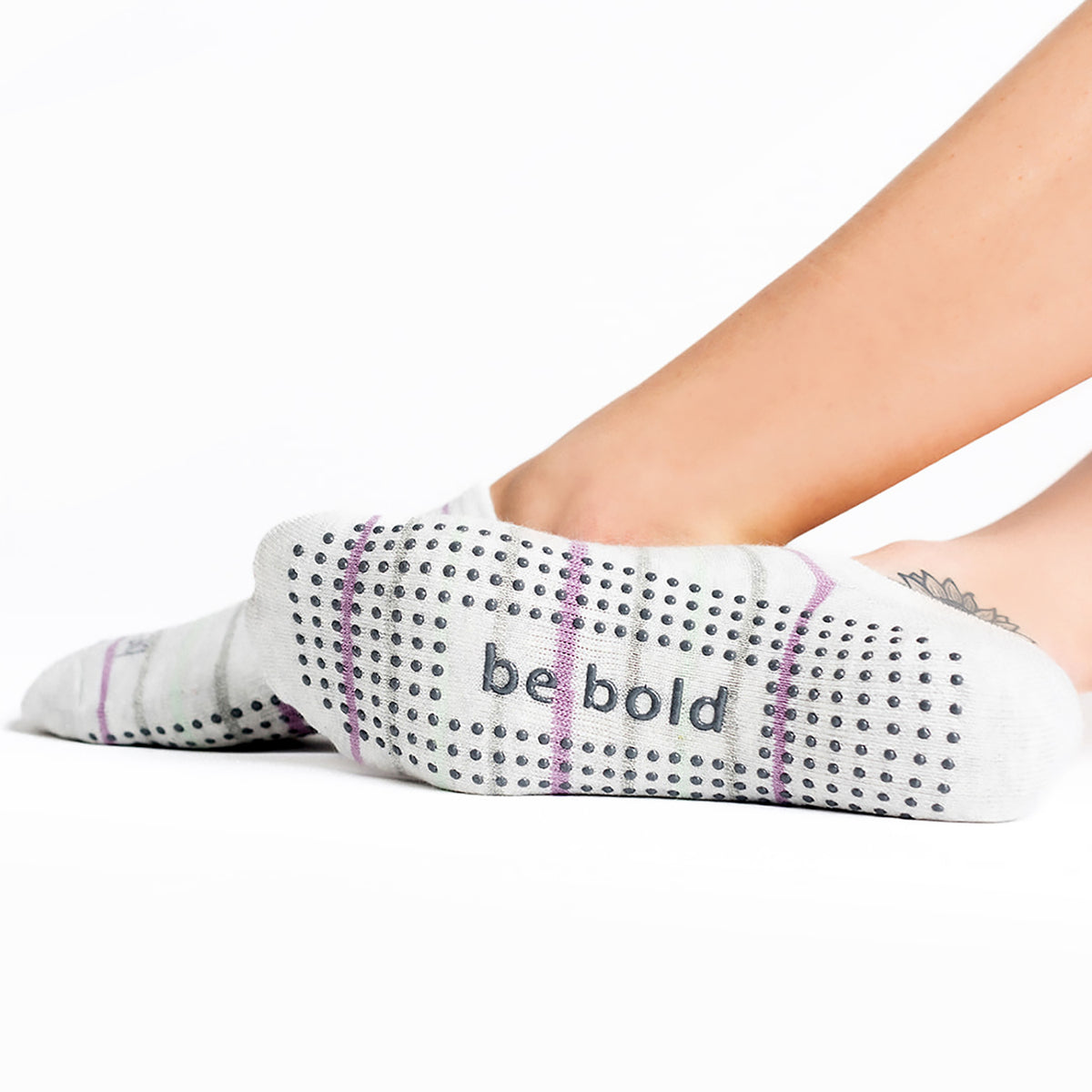 **No Show** Be Bold Grip Socks (Buff)