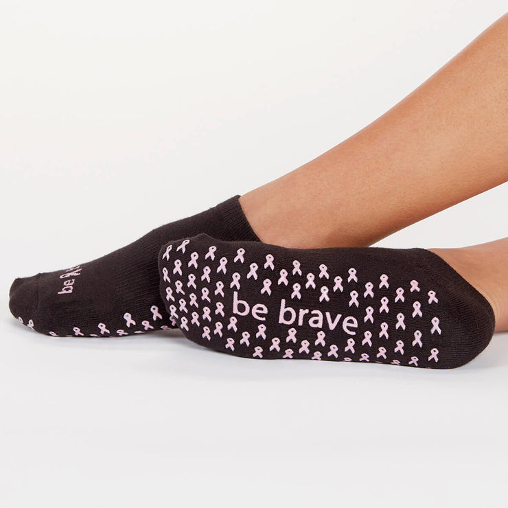 be brave breast cancer grip socks black/pink, sticky be socks, best grip socks, best grippy socks, best yoga socks, best pilates socks