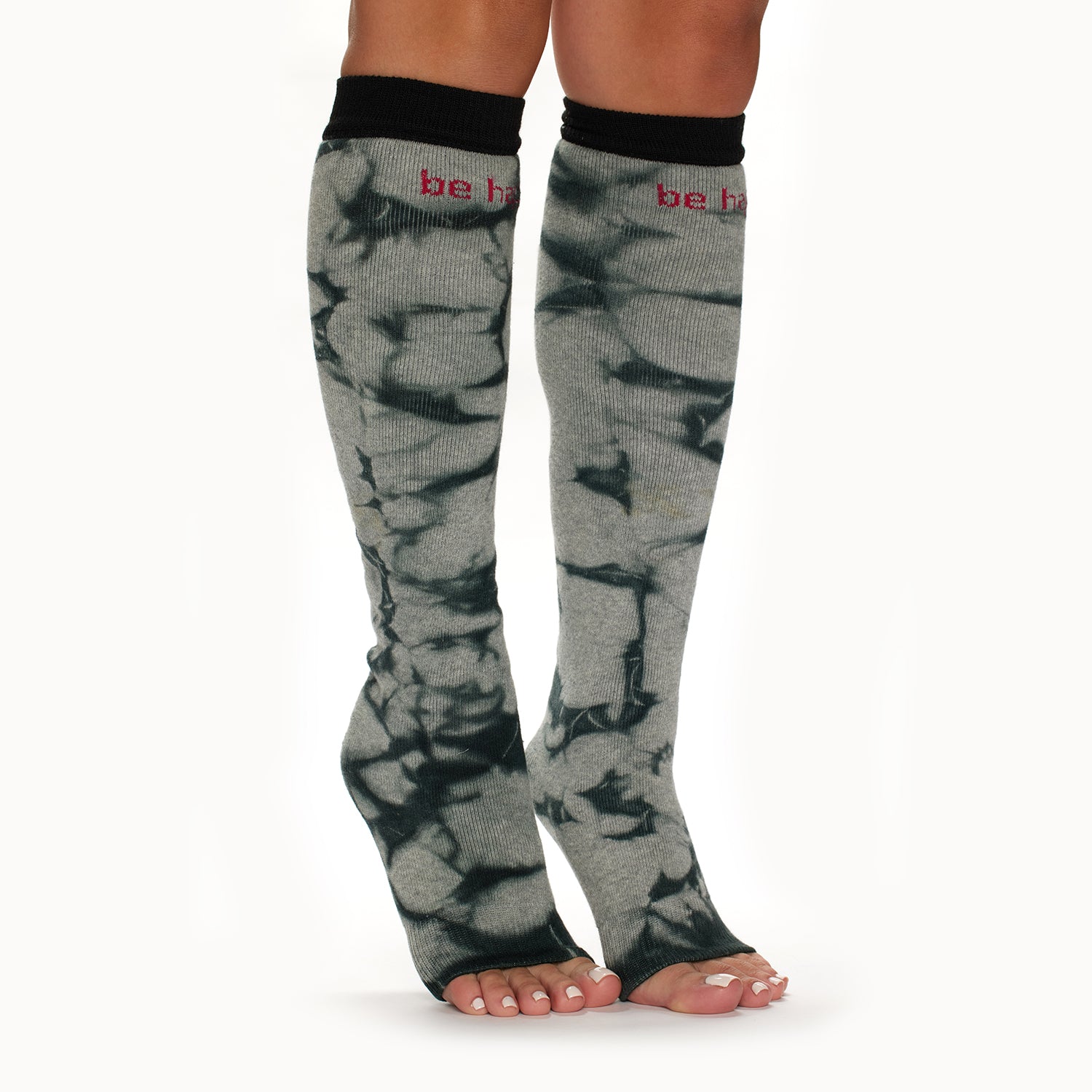 be happy grip leg warmers black tie dye, sticky be socks, best grip socks, best grippy socks, best yoga socks, best pilates socks